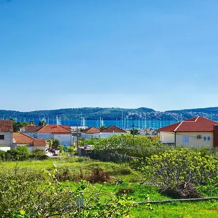 House Mariposa Πανσιόν