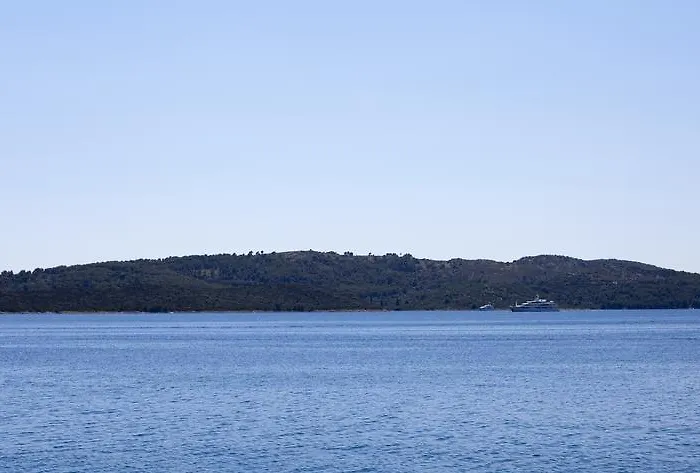 House Mariposa Πανσιόν Τρογκίρ