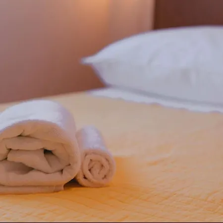 House Mariposa Guest house 3*