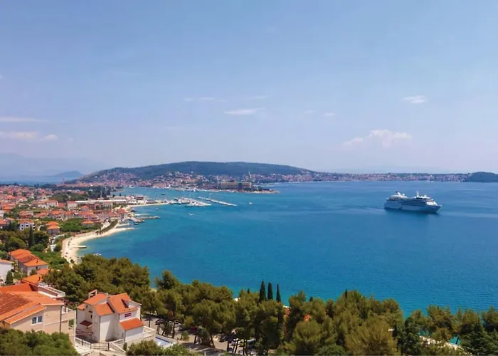 House Mariposa 3* Trogir